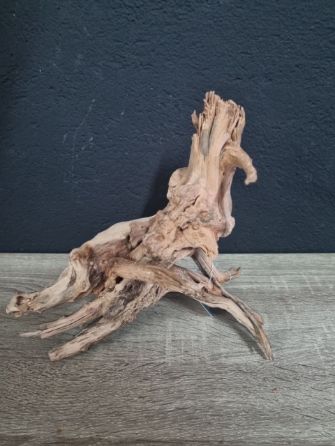 Korzeń do akwarium Growise Wood 25x27x28 0,50kg Nr 8