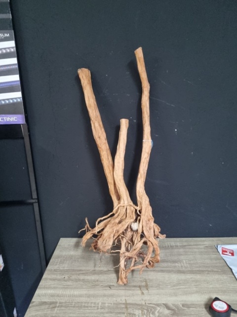 Korzeń do akwarium Growise Wood 45x44x100,5 4,40kg Nr 26